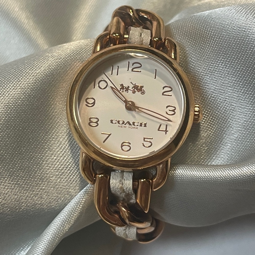 Coach Watch - Picture 3 of 13